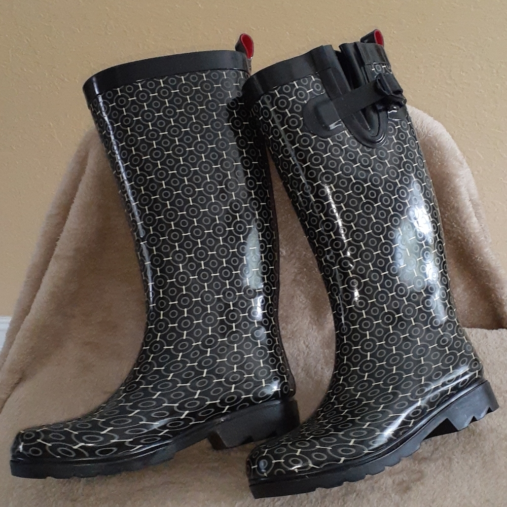 Capelli rain boots 🥶 size 6